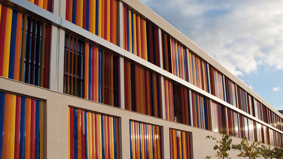 celosías colores Colegio en Denia
